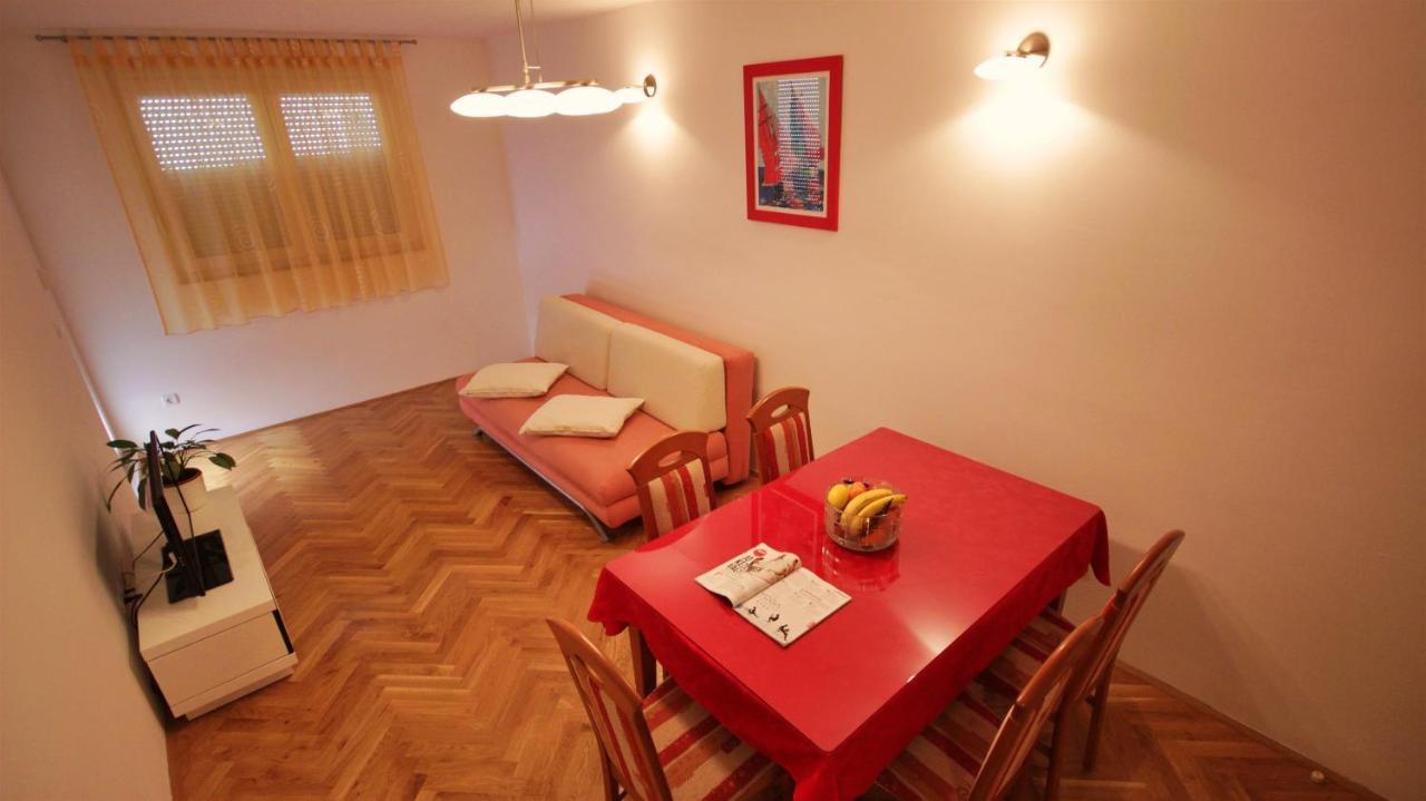 Apartment Jen 奥米什 外观 照片