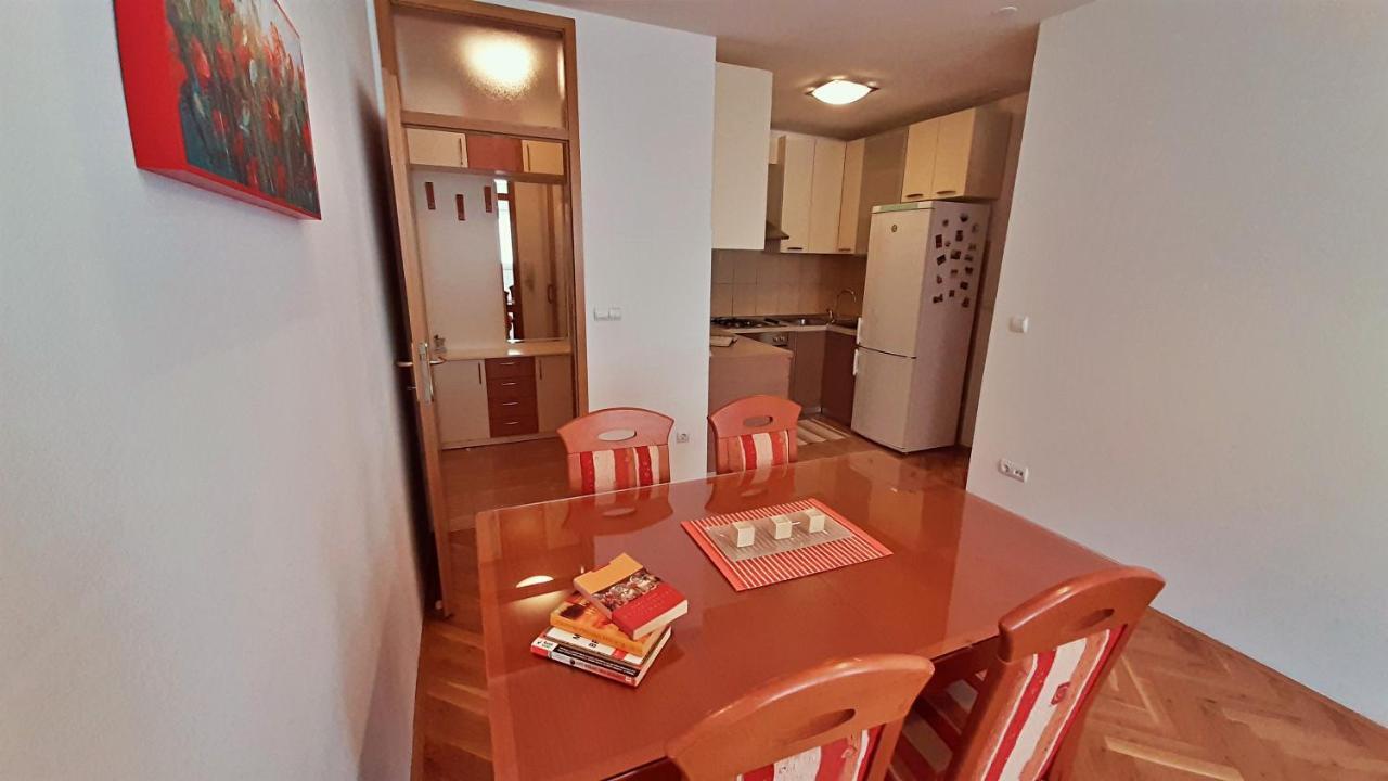 Apartment Jen 奥米什 外观 照片