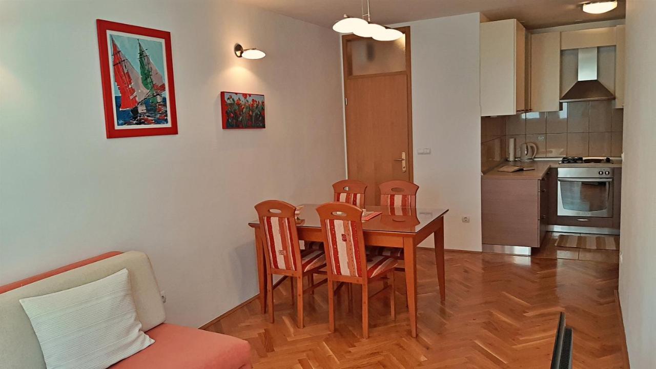 Apartment Jen 奥米什 外观 照片