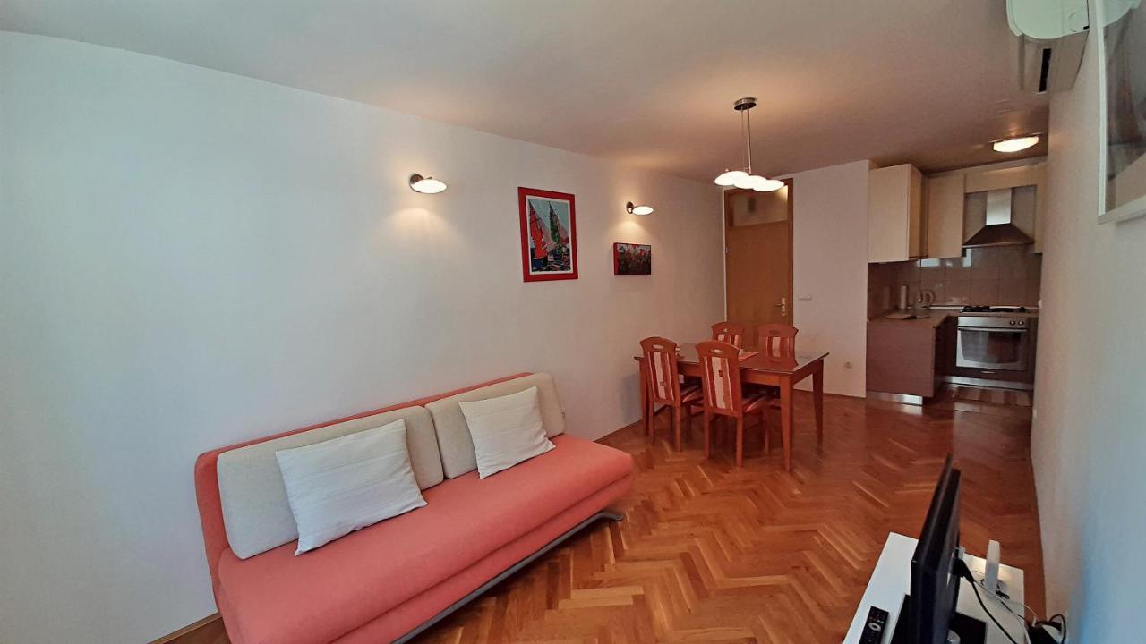 Apartment Jen 奥米什 外观 照片