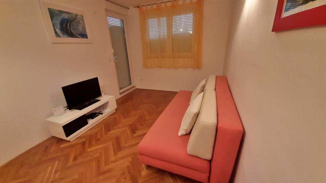 Apartment Jen 奥米什 外观 照片