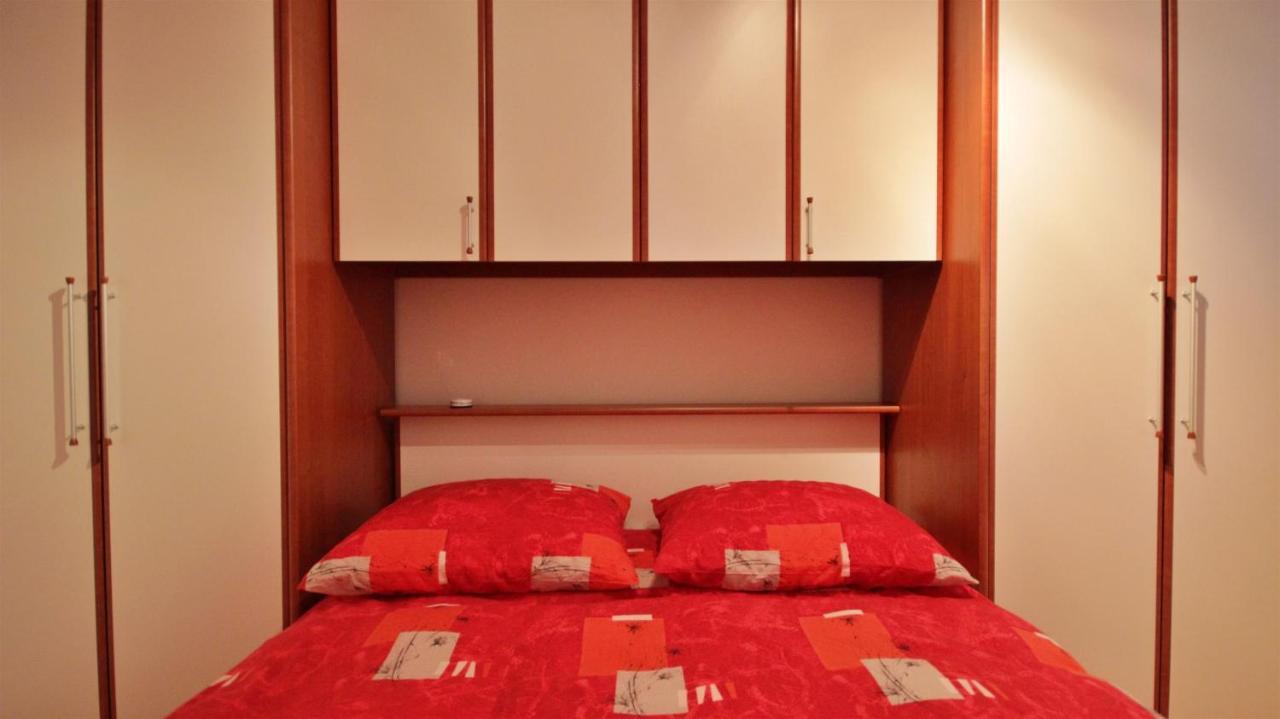 Apartment Jen 奥米什 外观 照片