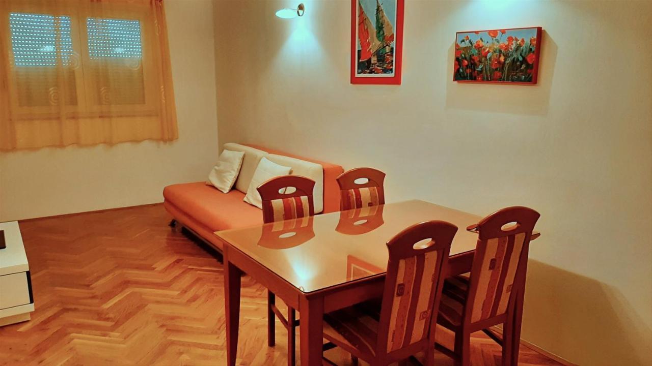Apartment Jen 奥米什 外观 照片
