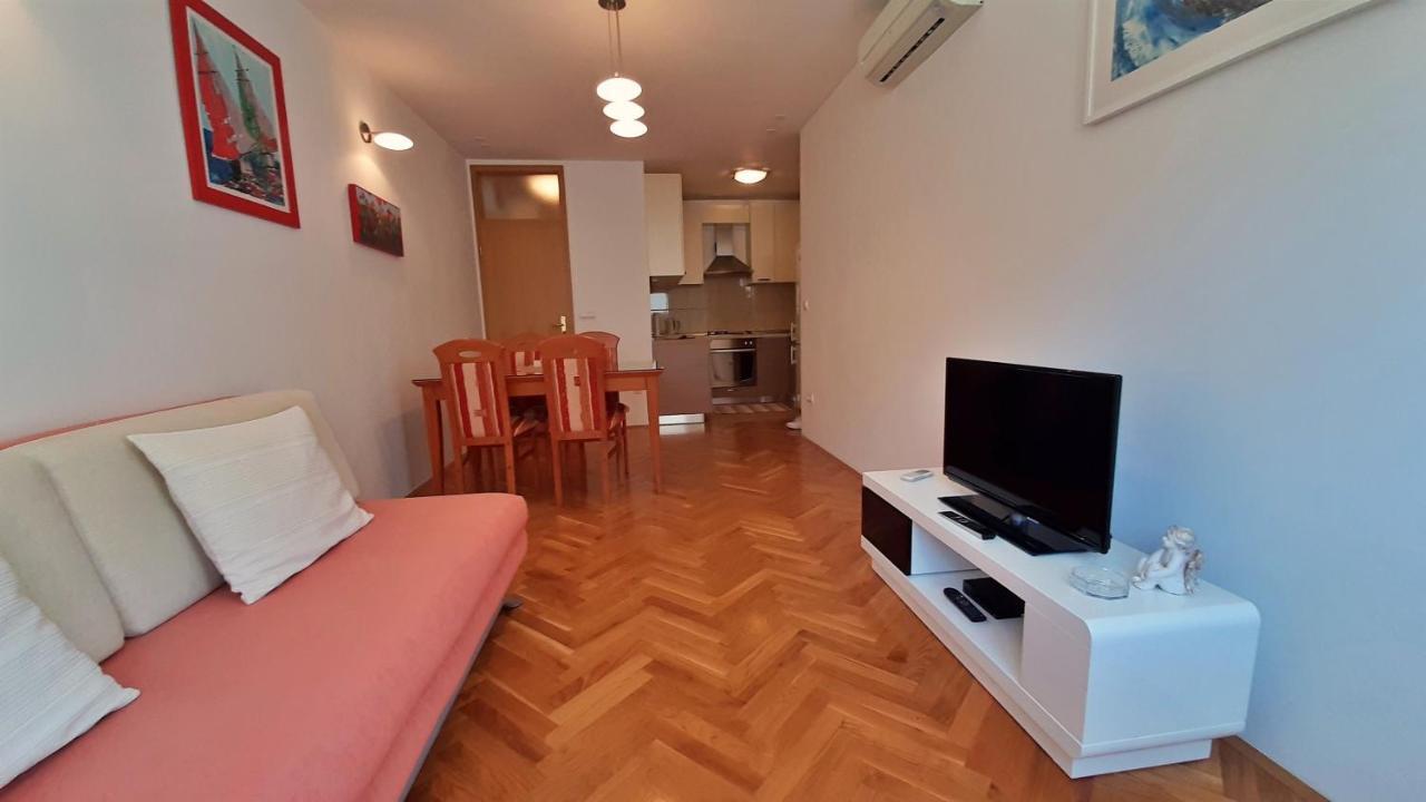 Apartment Jen 奥米什 外观 照片